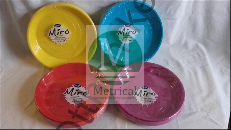 Műanyag eldobható lapos tányér 210mm